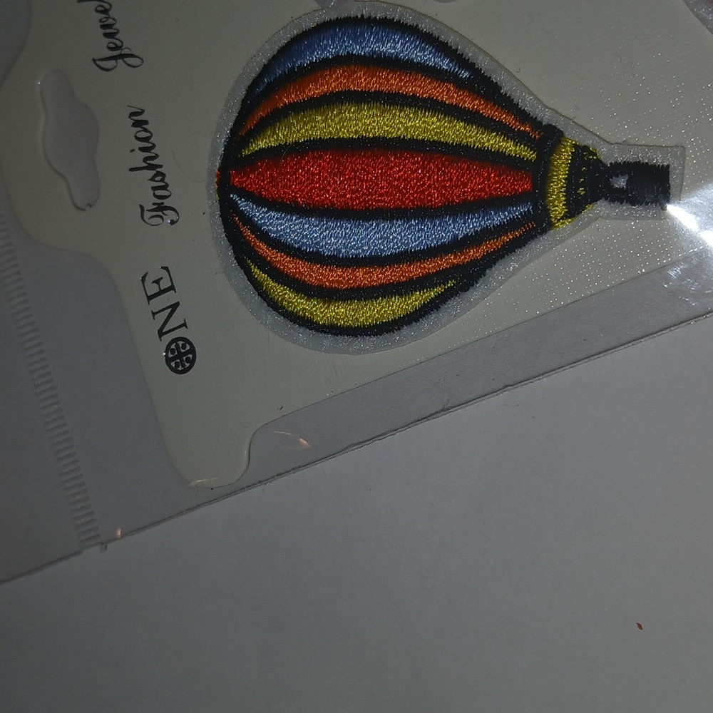 ONE Fashion 3pcs Patch Set Hot Air Balloon Sun Rainbow NWT - Picture 3 of 8